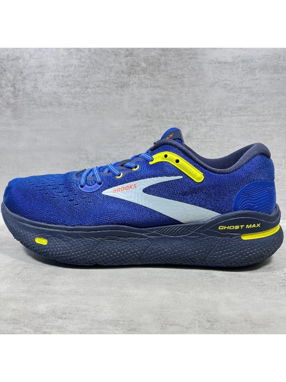 Brooks Ghost Max Running Shoes - Men's Size 9.5 - Blue